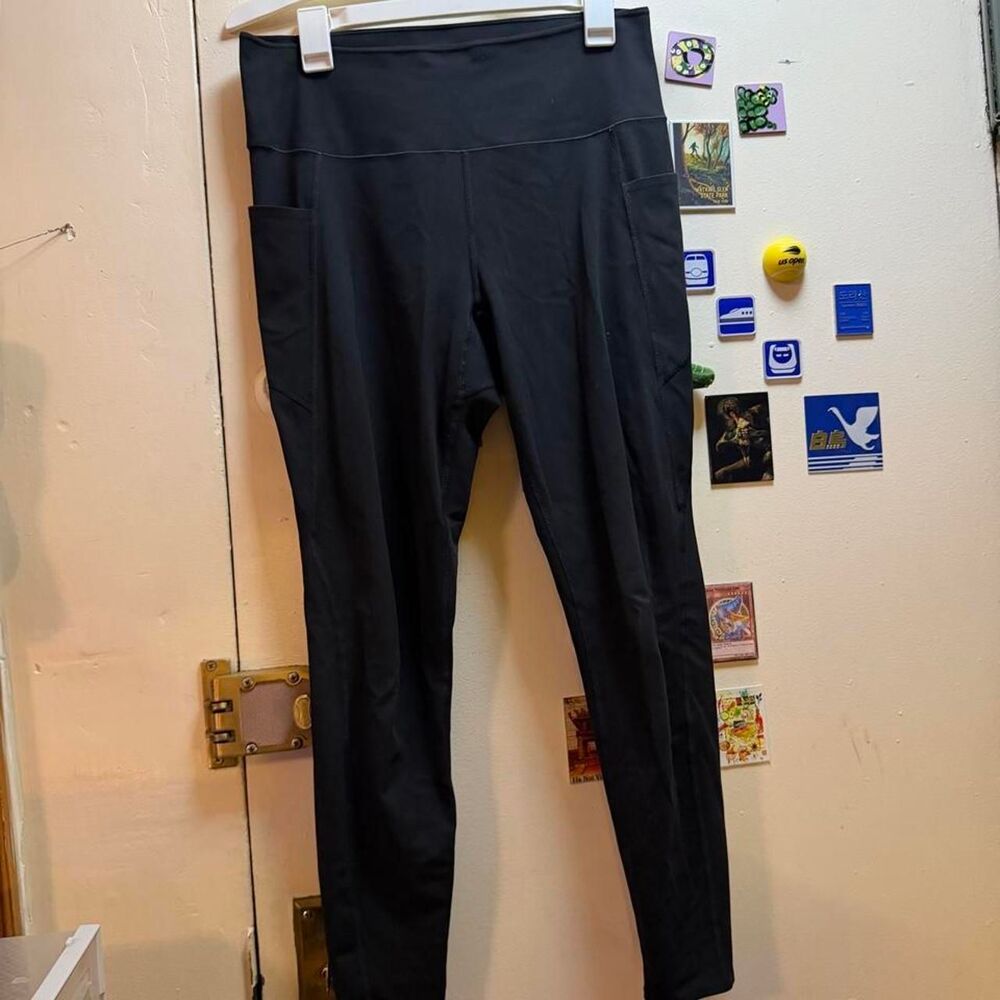 Uniqlo Women's Black and Grey Leggings